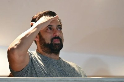 ސަލްމާނަށް ދެވަނަ ހަމަލާއެއް ދޭން ރޭވި، 4 މީހުން ހައްޔަރު