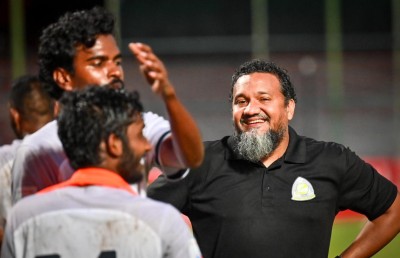 ނިއުގެ ދެ ލަނޑުގެ ލީޑަށް ނިމުން ގެނެސް ފުލުގައިއޮތް ގްރީންއަށް މުހިންމު ޕޮއިންޓެއް!