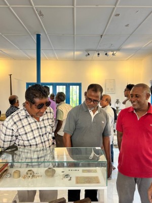 ރައްޔިތުން ހަދިޔާކުރި ތަރިކައިން ކަނޑިތީމުގައި ސަގާފީ މައުރަޒެއް