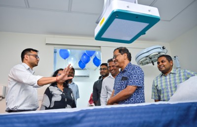 ޕެއިން ކްލިނިކުގައި ސީ-އާމް މެދުވެރިކޮށް ތަދަށް ދޭ ފަރުވާތައް ރަސްމީކޮށް ތައާރަފްކޮށްފި