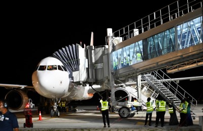 ސަރުކާރުން ލަފާކުރަނީ ހަނިމާދޫ އާއި ގަން އެއާޕޯޓާ އެކު އިގުތިސާދީ ކުރިއެރުން 10 ޕަސެންޓަށް ގެންދަން