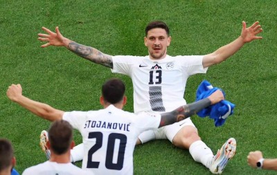 ސްލޮވީނިއާއިން ވަރުގަދަ ޑެންމާކު މޮޅުވިޔަނުދީ ހިފަހައްޓައިފި