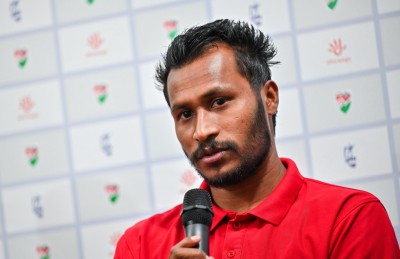 "ކުރިމަގުގެ މެޗަށް" ހަމްޕް އެދުނީ ސަޕޯޓަރުންގެ އެހީ އަށް!