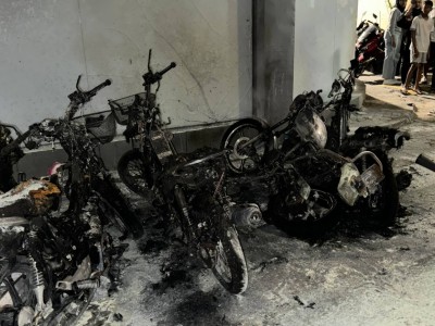 ސައިކަލުތަކެއްގައި ރޯވެ، ބޭނުންނުކުރެވޭ ވަރަށް އަނދައިފި