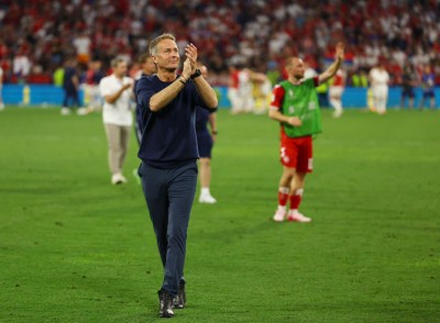 މޮޅަށް ކުޅެގެން ނޫނީ ޖަރުމަނަށް ޑެންމާކް ބަލިނުކުރެވޭނެ: ޑެންމާކް ކޯޗު