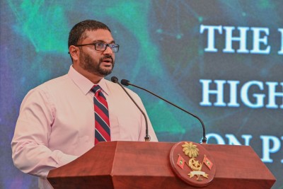 ޓެކްނޮލޮޖީ ބޭނުންކޮށް، ނިރުބަވެރިކަމުގެ ތެރެއަށް ޒުވާނުން އަންނަނީ ވައްދަމުން: ޣައްސާން