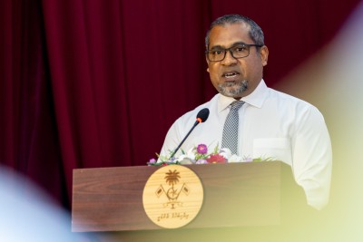 އިހު ދިވެހީންގެ ލިޔުންތަކުން ގައުމު ހިންގަން އިބުރަތް ލިބިގަންނަންޖެހޭ: ޚަލީލް