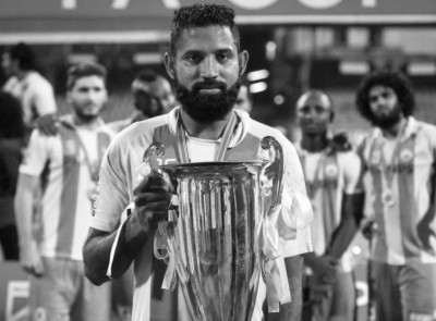 މުޅި ގައުމު ރޮއްވައިލައިފި: ވަކިވީ ދީންވެރި، ޚުލްގު ހެޔޮ، ހިތްތިރި ޝަޚްސެއް