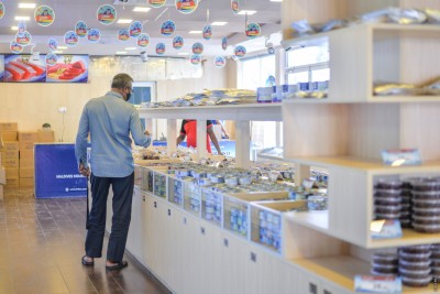 މިފްކޯގެ ފިހާރަތަކުން ކަނޑު މަހުގެ ބާވަތްތައް ހުސްވެއްޖެ