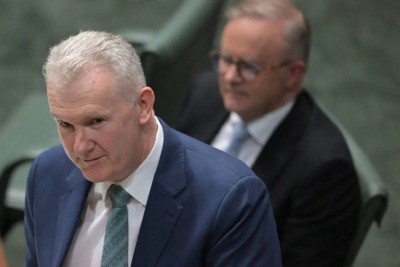 އޮސްޓްރޭލިއާގައި ވަގުތީ ވިސާގައި ތިބި ފަލަސްތީނު މީހުންނަށް ގިނަ ދުވަހު ތިބެވޭގޮތް ހަދަނީ