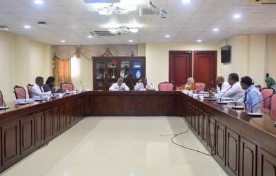 ކޮރަޕްޝަންގެ ތުހުމަތުވާ މުވައްޒަފުން ވަކިކުރަން ލަފާދޭން ފާސްކޮށްފި