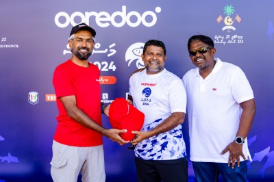 އުރީދޫ މަސް ރޭސް: 25،000 ރުފިޔާއާ އެކު ހިންމަފުށީގެ ޗެމްޕިއަންކަން ސިފްކޯއަށް