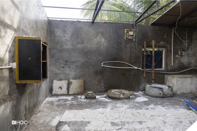 އިޖުތިމާއީ މިންގަނޑާ ޚިލާފަށް ބިދޭސީން ކައްކަމުންދިޔަ ތަނެއް ބަލާ، ހުއްޓުވައިފި