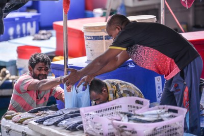 މިހާރު އަމާޒަކީ ކޮންމެ ހަފުތާއަކު މަސްވެރިންނަށް ފައިސާ ދިނުން: މިނިސްޓްރީ