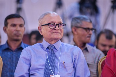 ރަހުމެއް ނެތި ޣައްޒާގެ އާންމުން މަރާއިރު އަރަބި ލީޑަރުން ތިބީ ކުޅިބަލަން: މައުމޫން