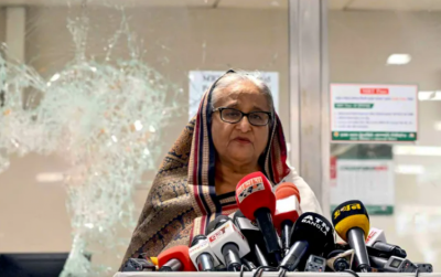 ބަންގްލަދޭޝްގެ ބޮޑުވަޒީރު ޝެއިޚް ހަސީނާ އިސްތިއުފާ ދެއްވައި ފިއްލަވައިފި