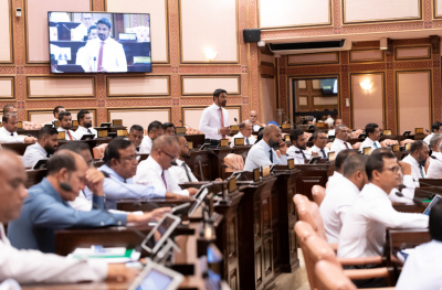 މަޖިލިސް މެންބަރުންގެ އަދަދު ދަށްކުރުމާ ގުޅޭގޮތުން ރައްޔިތުންގެ ޚިޔާލު ހޯދަނީ