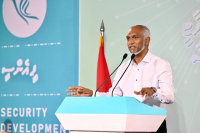 އިއްޔެ ހިންގަން އުޅުނީ ބަޣާވާތެއް، ނުފޫޒު ނުފޯރުވާ މައްސަލަ ބަލާނަން: ރައީސް