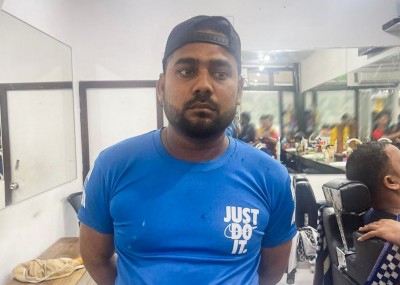 ބުޅާ މަސް ކެއްކި ކަމަށް ބުނާ މީހާ އިމިގްރޭޝަނާ ހަވާލުކޮށްފި