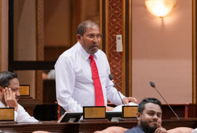 ސްކޭމް ގިނަވަނީ 'ކޮމްޕިއުޓަރު ޕްރޮގްރާމް'ގެ މައްސަލައަކުން، ބޭންކުގެ ޒިންމާ ނަގަންޖެހޭ: ގާސިމް