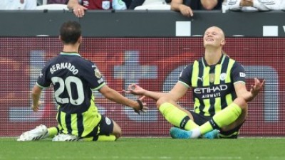 ހާލަންޑެއް ނުހުއްޓުވޭ، އަނެއްކާ ވެސް ހެޓްރިކެއް؛ ލީގުގައި އަށްވަނަ ހެޓްރިކް