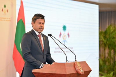 އިސްފަންތީގެ މުވައްޒަފުން ބިނާކުރުމަށް ރައީސް ވަރަށްބޮޑު އިސްކަމެއް ދެއްވާ: ނައިބު ރައީސް