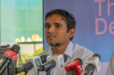 އެމްޑީޕީން ހެދި ގޯސް މި ސަރުކާރުން އަންނަނީ ތަކުރާރުކުރަމުން: ޑިމޮކްރެޓްސް
