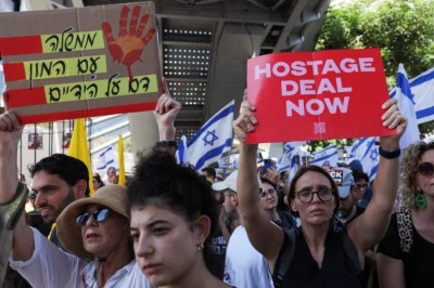 އިސްރާއީލުން އަސްކަރީ ޕްރެޝާ ކުރާނަމަ، އަސީރުން ފޮނުވާނީ "ސަންދޯކުގައި": ހަމާސް