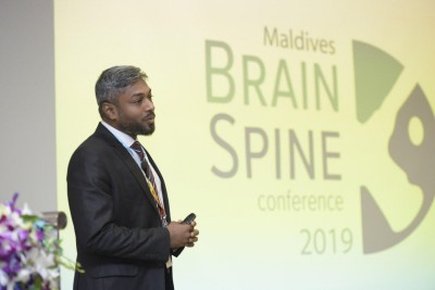 ޑރ. އަލީ ނިޔާފް ޓްރީ ޓޮޕްގައި ބައްލަވަން ފައްޓަވަނީ