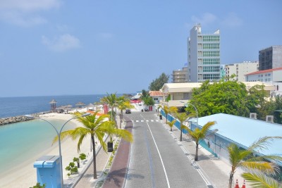 40 އަހަރުގައި 44 ވަނަ ފަހަރަށް ހައްޔަރުކުރީ ފޯނެއް ވަގަށް ނަގައިގެން