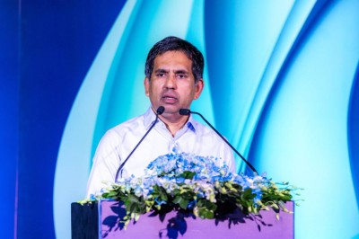 ރާއްޖޭގައި ތަކެތި އުފައްދައިގެން، 400އަށް ވުރެ ގިނަ މީހުން އޮންލައިން ވިޔަފާރިކުރޭ: ސައީދު