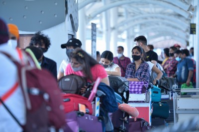 މޯދީއަށް ކުޑައިމީސްކުރި މައްސަލަ: އީޒްމައިޓްރިޕްއިން ރާއްޖެއަށް އަލުން ބުކިން ހަދަން ފަށައިފި