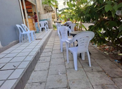 ހުޅުމާލޭ މަގުތަކުގައި ނުގަވާއިދުން ބަހައްޓާފައި ހުރި ތަކެތި ނަގަން އަންގައިފި