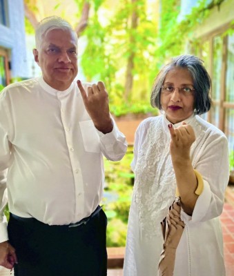 ލަންކާގައި ވޯޓުލެވޭ މީހުންގެ ތެރޭގައި ގިނައީ އަންހެނުން، އަންހެން ކެންޑިޑޭޓަކު ނެތް