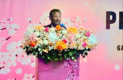 ކިޔަވާ ދަރިވަރުންނަކީ އޮޔާ ދާ ބޮނބި ކާށްޓެއް ކަމުގައި ނުވުމަށް އަޝްރަފު އިލްތިމާސްކުރައްވައިފި