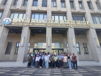 އޮޕް-އެޑް: ވިޔަފާރި ފަހިކުރުމާ ގުޅޭ ގޮތުން ކަސްޓަމްސް އޮފިޝަލުންނަށް ބޭއްވި ސެމިނާގެ ތަޖުރިބާ