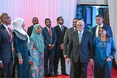 މައުމޫންގެ ނަސޭހަތެއް: ކުއްލި ނުރައްކަލެއް ދިމާވުމަކީ އަބަދުވެސް ވެދާނެ ކަމެއް، ސަމާލުވޭ!