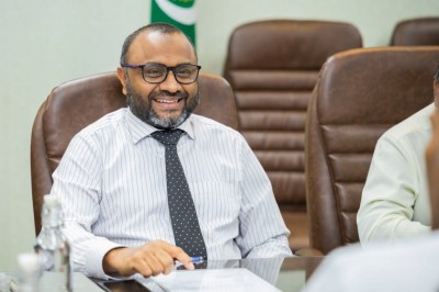 ކޮންމެ ހުކުރު ދުވަހަކު ހުޅުމާލޭގައި މިނިސްޓަރު ޝަހީމްގެ ތަފްސީރު ކުލާހެއް