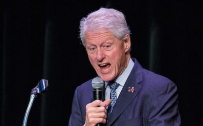 ޣައްޒާގެ އާންމުން މެރުމަށް އިސްރާއީލަށް މަޖުބޫރު ކަމަށް ވިދާޅުވުމުން ކްލިންޓަނަށް ފާޑުކިޔުން