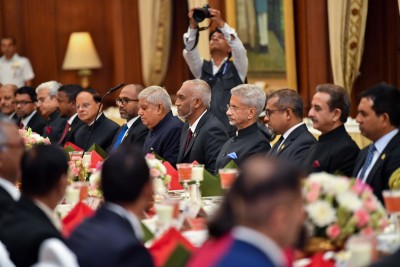 ޚަލީލް އިންޑިއާ ދަތުރުފުޅު ސިފަކުރެއްވީ ތާރީޚީ ކާމިޔާބެއް ގޮތުގައި