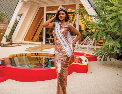މިސް ޔުނިވާސްގައި ފުރަތަމަ ފަހަރަށް ރާއްޖެ؛ ވާދަކުރަނީ 21 އަހަރުގެ ޝައިނާ