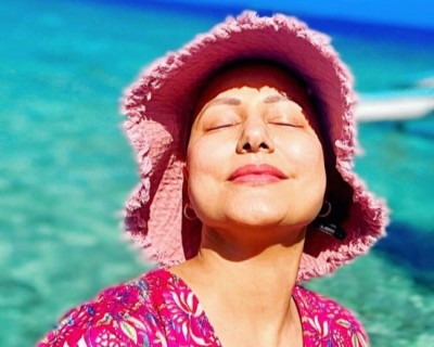 ކެންސަރަށް ފަރުވާ ކުރަމުން އަންނަ ޓީވީ ބަތަލާ ހީނާ ޚާން ވެސް ސިޔާމް ވޯލްޑަށް