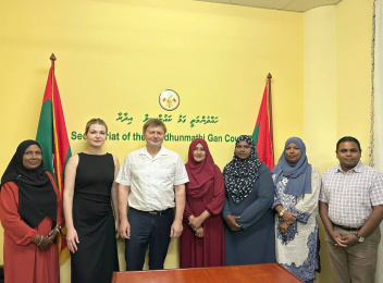 ހަކުރު ބަލީގެ ދުވަހާ ގުޅިގެން ލ. އަތޮޅުގައި ހޭލުންތެރިކުރުމުގެ ސެޝަންތަކެއް ގެންގޮސްފި