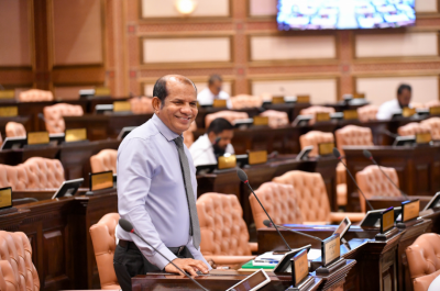 ސިޔާސީ ޕާޓީތައް 100،000 ރުފިޔާއިން ޖޫރިމަނާކުރެވޭ ގޮތަށް މަޖިލީހުން ފާސްކޮށްފި