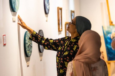 އެމްއެންޔޫގެ މައުރަޒު، "ރެދަން" އާޓް އެގްޒިބިޝަން ހުޅުވައިފި