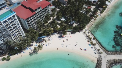 50އަށް ވުރެ ގިނަ ކޮޓަރީގެ ހޮޓާތަކުން މާރުކުރަން ޖެހޭ އަދަދު 500އިން 25އަށް ދަށްކުރަނީ