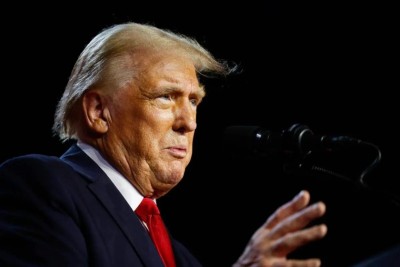 ވެރިކަމާ ހަވާލުވާއިރު ރަހީނުން މިނިވަންނުކުރާ ނަމަ މައްސަލަ ވަރަށް ގޯސްވާނެ: ޓްރަމްޕް