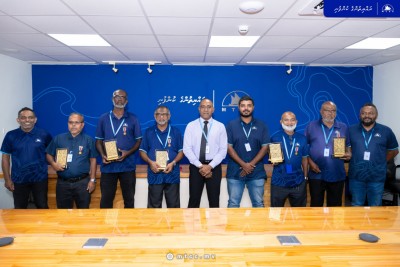 ގިނަ ދުވަހު ދައުލަތަށް ޚިދުމަތްކޮށް، އެވޯޑު ލިބުނު އެމްޓީސީސީގެ މުވައްޒަފުންނާ އެމްޑީ ބައްދަލުކުރައްވައިފި