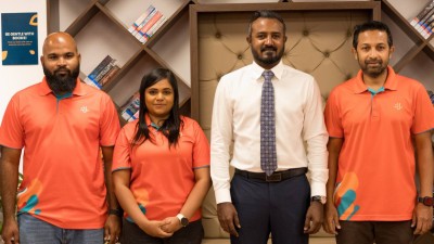 ކުޅުދުއްފުށީ ނޮލެޖު ސެންޓަރަށް ދިރާގުން އެހީތަކެއް ދީފި