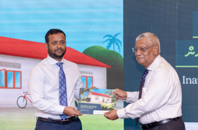 ދެމެހެއްޓެނިވި ގޮތުގައި ގެދޮރު އިމާރާތްކުރާނެ ގޮތުގެ ފޮތެއް ނެރެފި